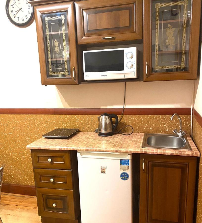 Квартира Подобово В Центрі На Вулиці Проспект Свободи 7 Lviv Extérieur photo