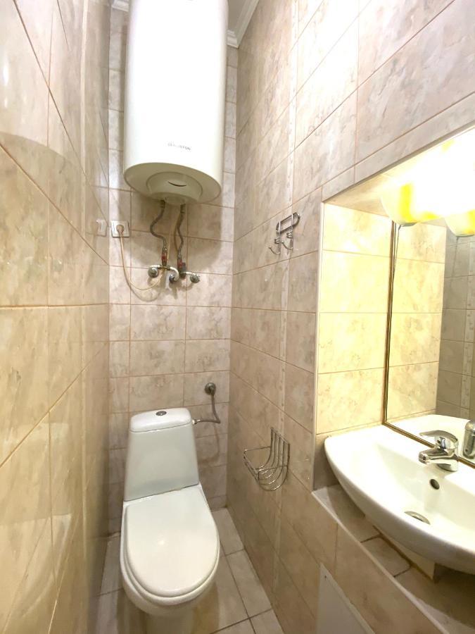 Квартира Подобово В Центрі На Вулиці Проспект Свободи 7 Lviv Extérieur photo